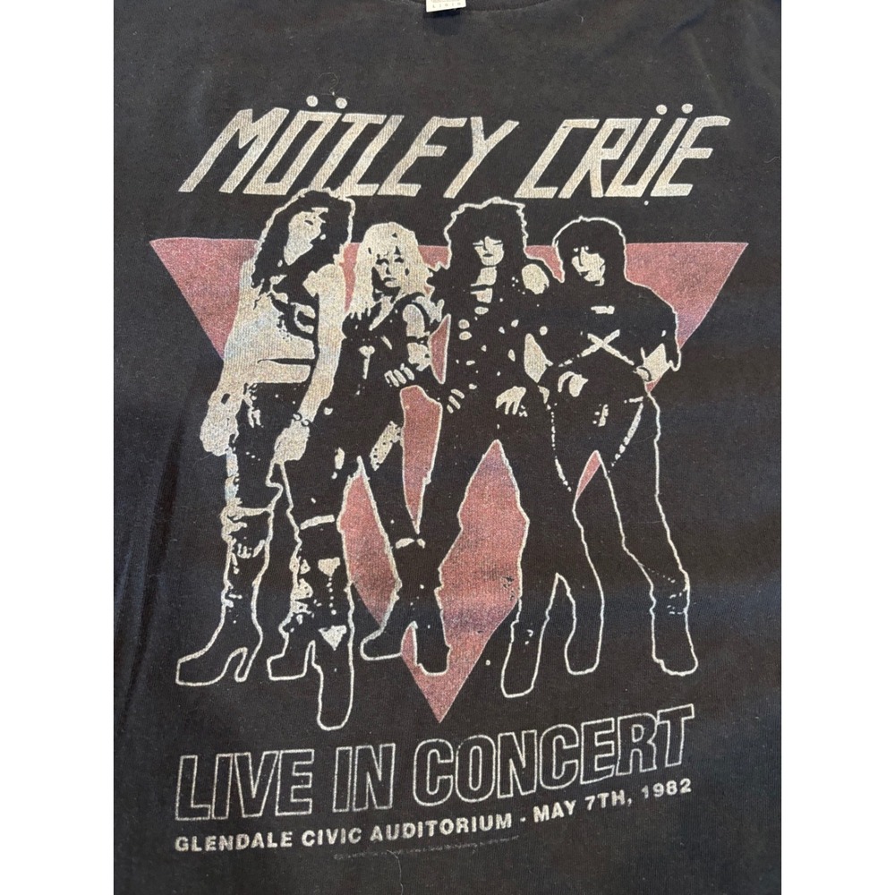 GILDAN motley crue t-shirt mens large black live in concert 1982 graphic tee